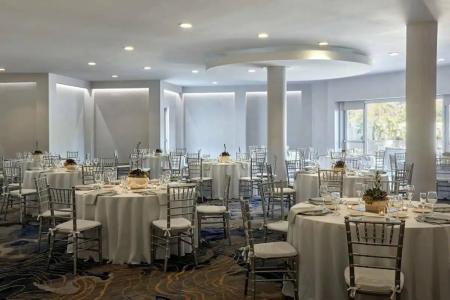 Ventura Beach Marriott - 98