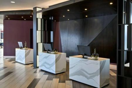 Ventura Beach Marriott - 35