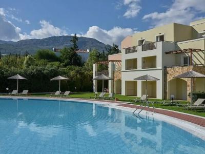 Pilot Beach Resort - 9