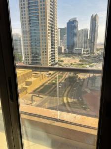 Mercure Dubai Barsha Heights Suites - 28