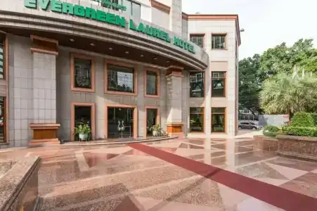 Evergreen Laurel Bangkok - 26
