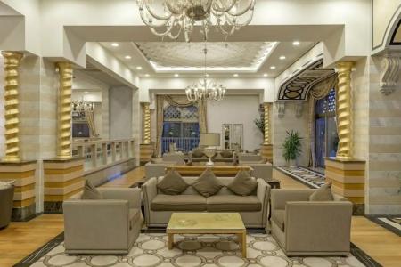 Royal Holiday Palace - 19