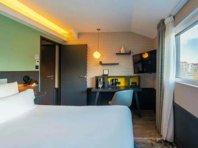 Le Splendid Lac D'Annecy - Handwritten Collection - 68