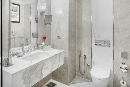 Hilton Alexandria Corniche - 21