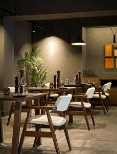 Domes of Corfu, Autograph Collection - 79