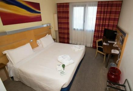 Best Western Palace Inn - 34