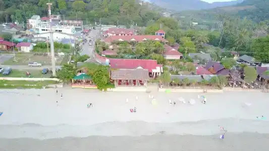 Lanta Seafront Resort - 4