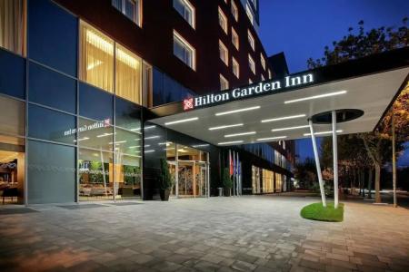 Hilton Garden Inn - 23