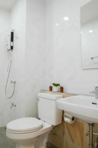 S2 Airport Residence - 63