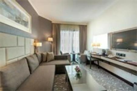 Hawthorn Suites by Wyndham Abu Dhabi City Center - 89
