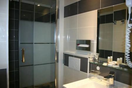 Hôtel Derby Eiffel - 91