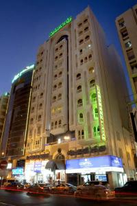 Landmark Plaza - 52