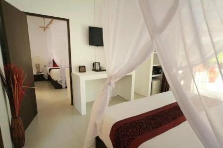 The White Cottage - 73