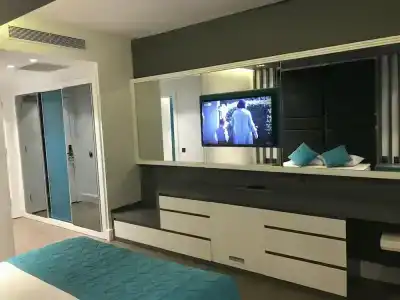 Oyster Boutique - 72