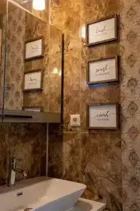 Caretta Caretta Pension - 67