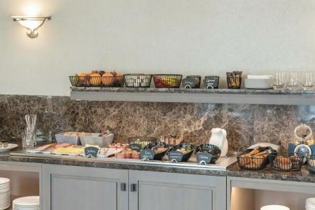 CALVARY & Restaurant Vilnius - 12