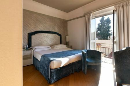 Rivoli Boutique - 84