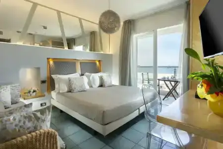 Club House - 2