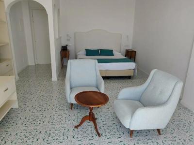 Grand Excelsior - 63