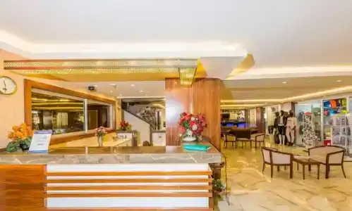 Lavinia Apart & - 74