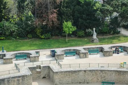 Des Arenes - 13