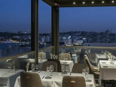 Azzap Galata - 28