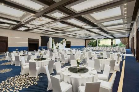 Royal Orchid Sheraton and Towers - 80