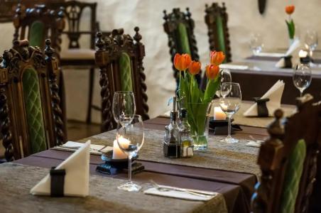 Three Crowns Residents - 23