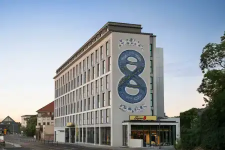 Super 8 by Wyndham Dresden - 4