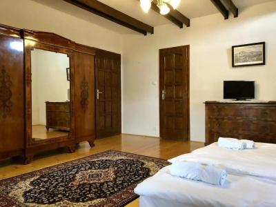 The Houses of History - anno 1830 - 56