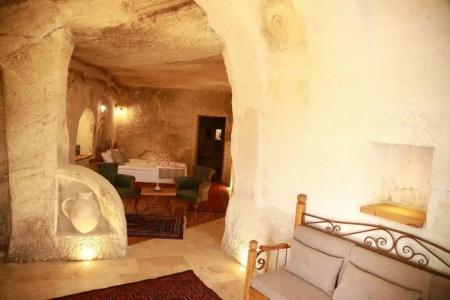 Sarnich Cave Suites - 9