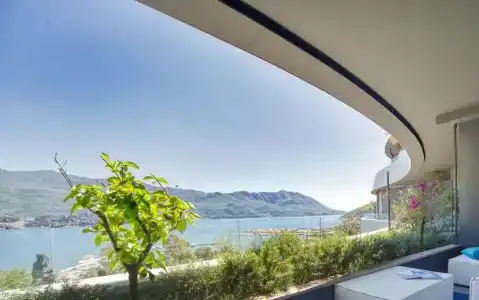 Boutique Vissi d'Arte - 82