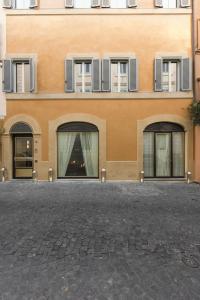 De' Ricci - Small Luxurys of the World - 8
