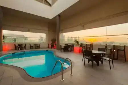 Ramada by Wyndham Abu Dhabi Downtown - 36