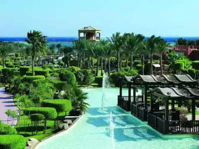 Coral Sea Holiday Resort and Aqua Park - 22