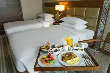 Hilton Garden Inn Dubai Al Muraqabat - Deira - 22