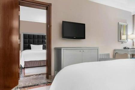 Hilton Alexandria Corniche - 8