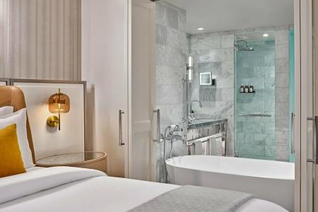 The Little Nell - 44