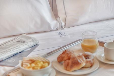 Rivoli Boutique - 43