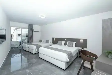 Blazer Residence - 24