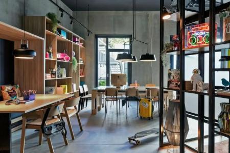 Moxy Hamburg City - 3