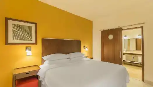 Four Points by Sheraton - 41