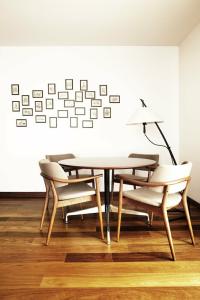 Square Nine Belgrade-The Leadings of The World - 28