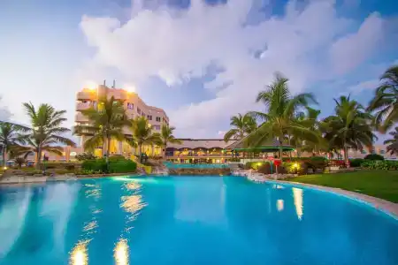Crowne Plaza Resort Salalah, an IHG