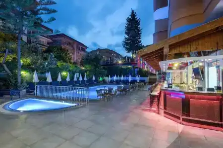 May Flower Apart - 70