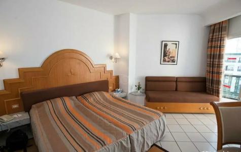 Riviera - Family and couples only - 70