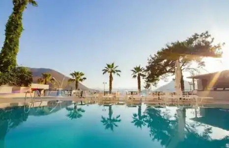 MARBAS SELECT BEACH , Adult Only 14 Plus - 91