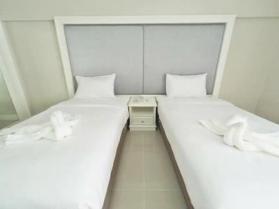 Romance Sukhumvit 97 - 18