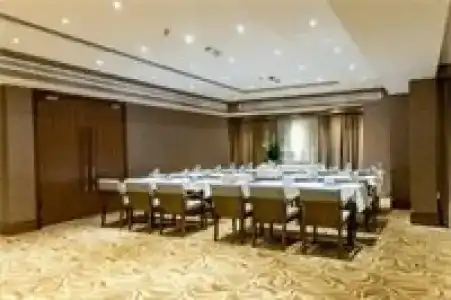 Hawthorn Suites by Wyndham Abu Dhabi City Center - 63