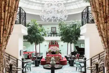 Shangri-La Paris - 81